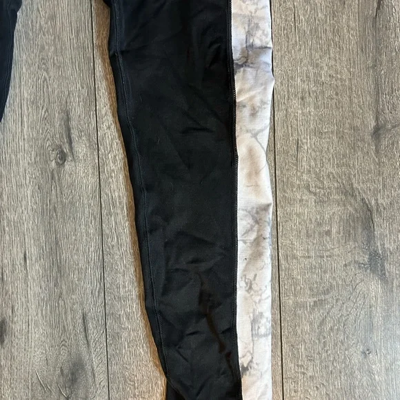 Victoria’s Secret pink workout leggings size L - Picture 8 of 9